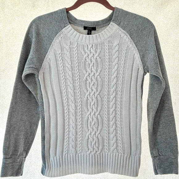 Skyr Hybrid Gray Crewneck Sweatshirt with White Cable Knit Front size S - Picture 2 of 9